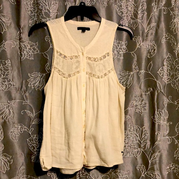 American Eagle Outfitters Tops - American Eagle Sleeveless blouse